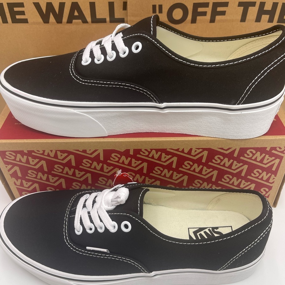Vans Men’s Authentic Stacked
Canvas Black/True W Platform Sneakers
VN0A5KXXBMX - Picture 15 of 16